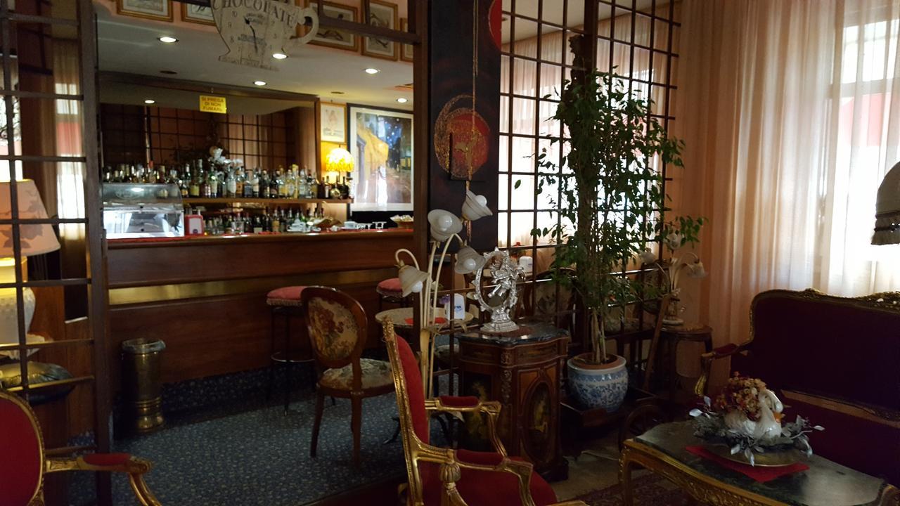 Hotel Royal Alessandria Eksteriør billede